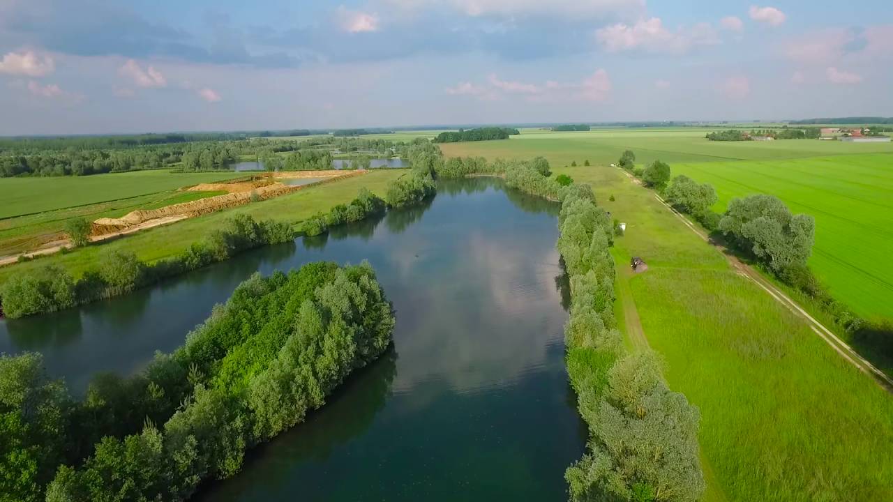 Lac Baleine 3 hours from Calais in Northern France