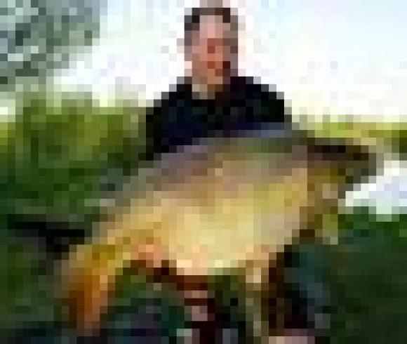 Exclusive Drive and Survive Carp Fishing in France - Lake BeauregarD 50lb80z Mirror 580x490