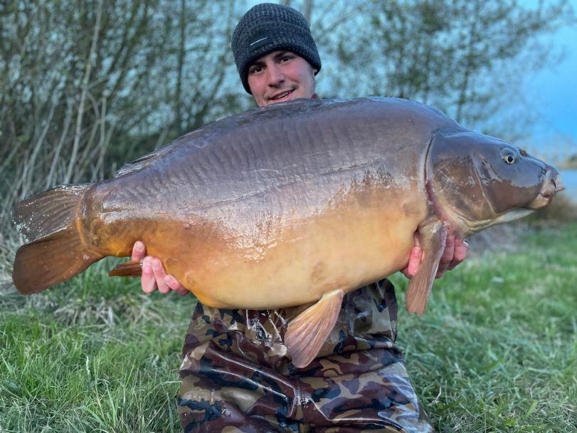 How to get an edge when carp fishing in April - Dream Carp Holidays
