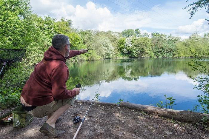 Floater fishing for carp