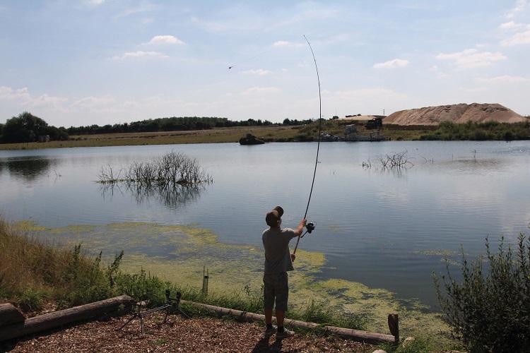 How to Fish Effectively for Carp in Weedy Lakes