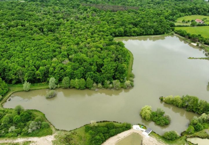 Camalo Lake Image