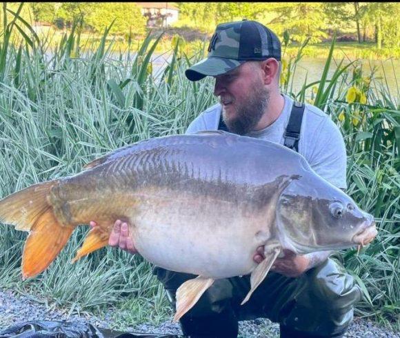 Blue Dart Carp Fishery Image
