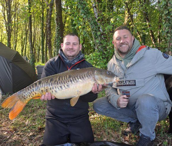 Wild Carp Fishing – River Vienne and Public Lakes Image