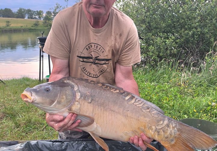 Wild Carp Fishing – River Vienne and Public Lakes Image