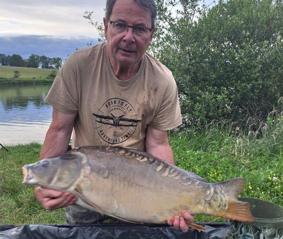 Wild Carp Fishing – River Vienne and Public Lakes Image