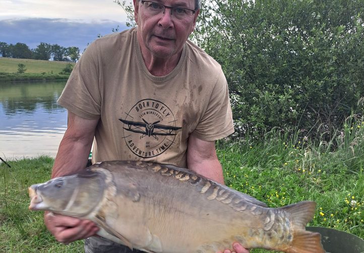 Wild Carp Fishing – River Vienne and Public Lakes Image