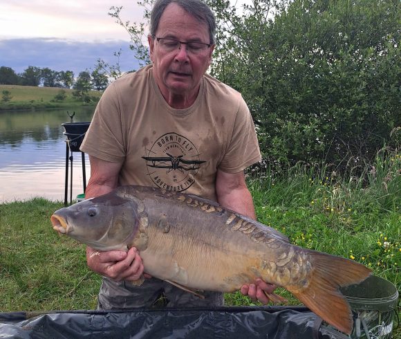 Wild Carp Fishing – River Vienne and Public Lakes Image