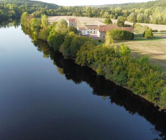Grand Felin River Vienne Bed and Breakfast Image