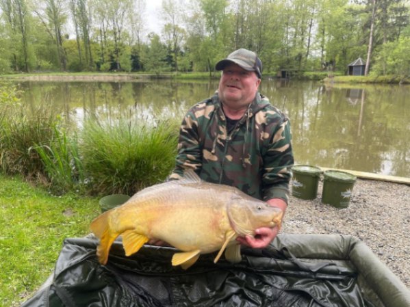 Etang Les Burons – 05 May, 2024