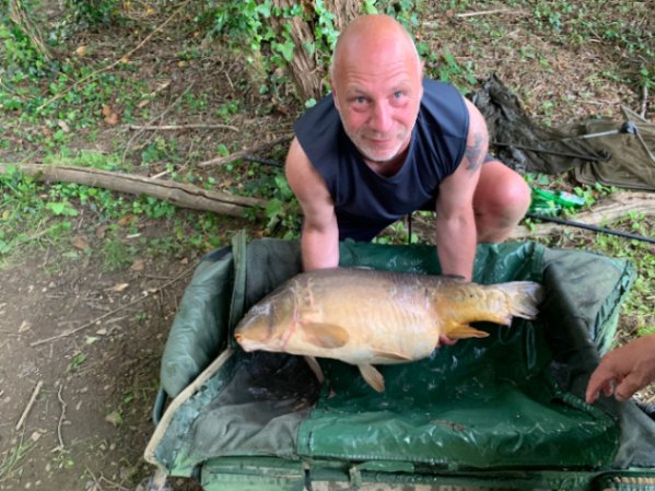 Kingfisher Lake – Carp France – 01 June, 2024