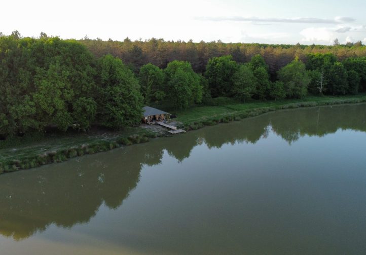 The Cottage Lake Image