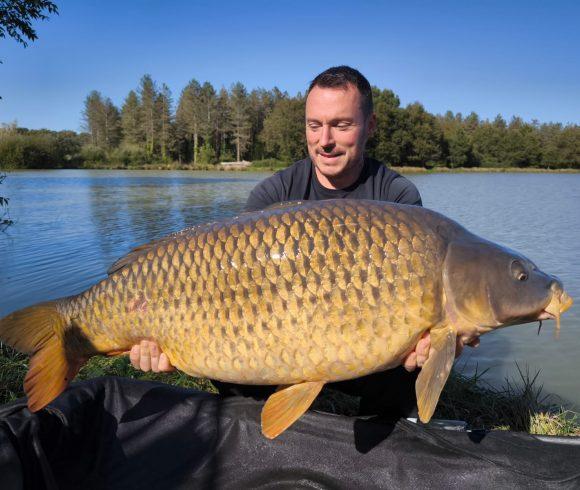 The Cottage Lake Image