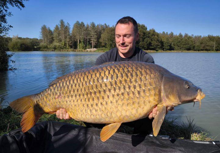 The Cottage Lake Image