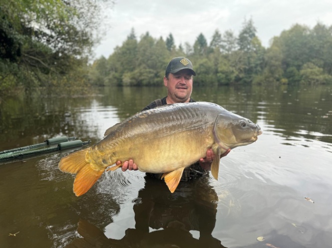 Kingfisher Lake – Carp France – 12 October, 2024