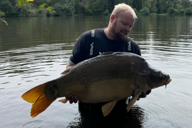 Kingfisher Lake – Carp France – 12 October, 2024