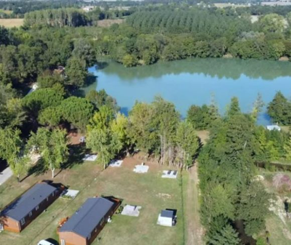 Villereal Carp Fishery Image