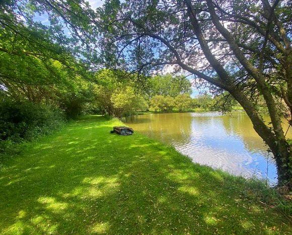 Oak View Lake Image