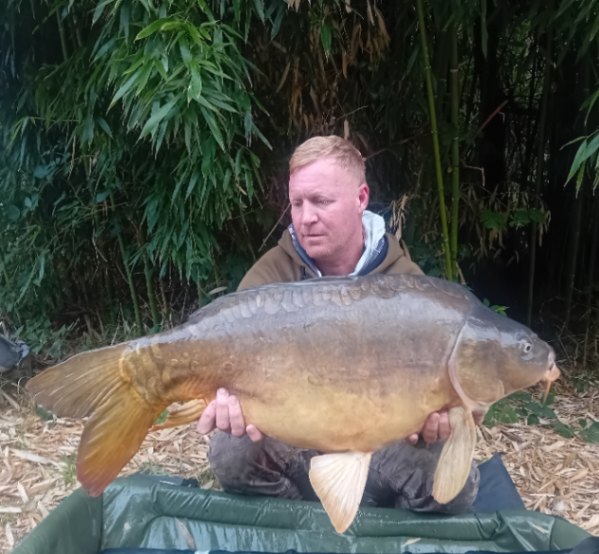 Kingfisher Lake – Carp France: 16-08-2025 to 23-08-2025