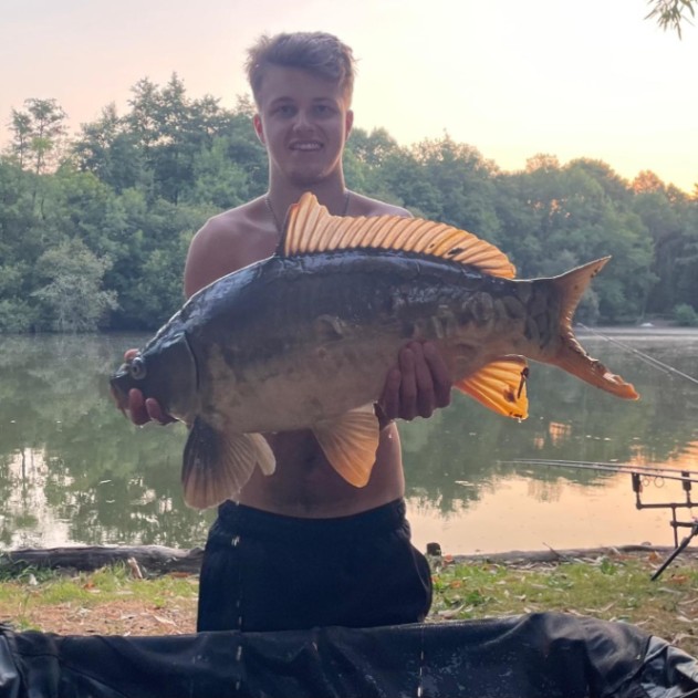Kingfisher Lake – Carp France – 09 August, 2025