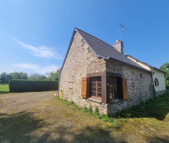 17.5 acre lake with accommodation near Fougères Image