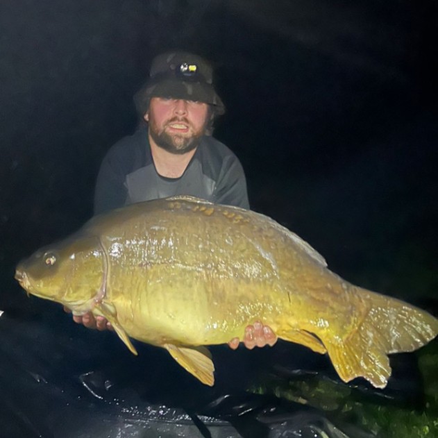 Kingfisher Lake – Carp France – 27 September, 2025