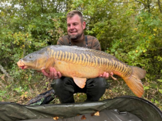 Authentic lake – 04 October, 2025