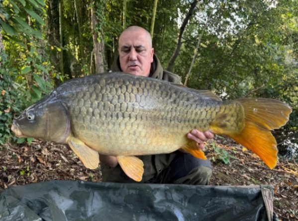 Kingfisher Lake – Carp France – 04 October, 2025