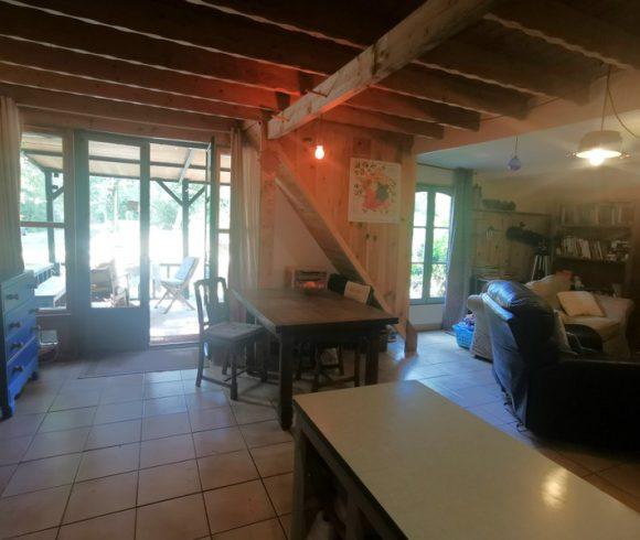 2 Lakes and a Cabin in Brittany Image