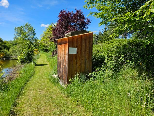 27 acre Estate with Lake in Auvergne-Rhône-Alpes Image