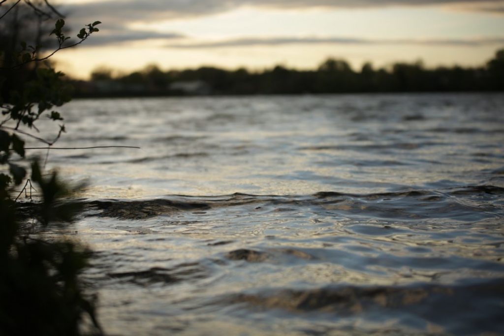 Best tactics for carp fishing in France - be prepared to react to changes in the weather