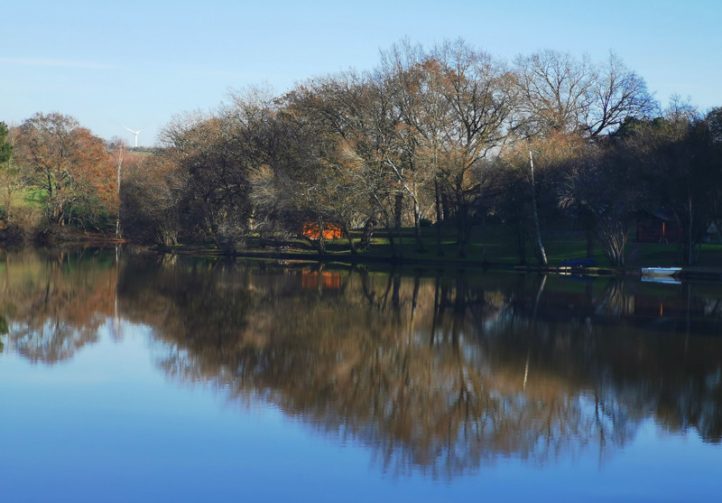 Leisure Park with 29.6-Acre Private Fishing Lake, Chalets, House & Facilities Image