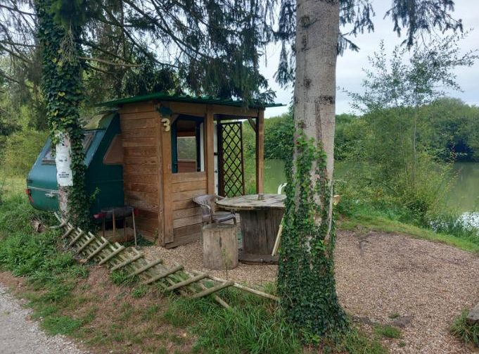 4.2 Acre Lake with Bungalow in Normandy Image