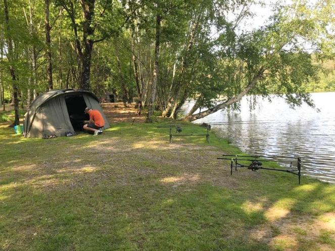 Leisure Park with 29.6-Acre Private Fishing Lake, Chalets, House & Facilities Image