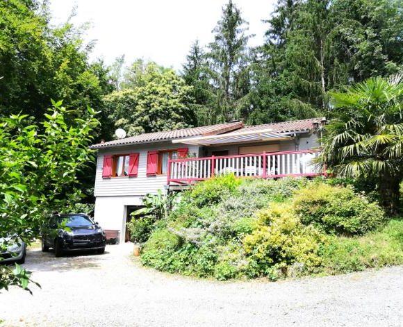 2.5 Acre Lake with Accommodation in Limousin Region Image