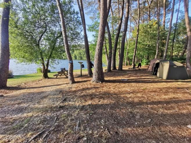 Leisure Park with 29.6-Acre Private Fishing Lake, Chalets, House & Facilities Image