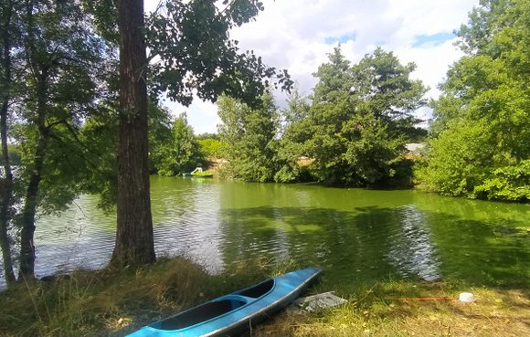 7.4 Acre Lake with Accommodation in the Dordogne Image