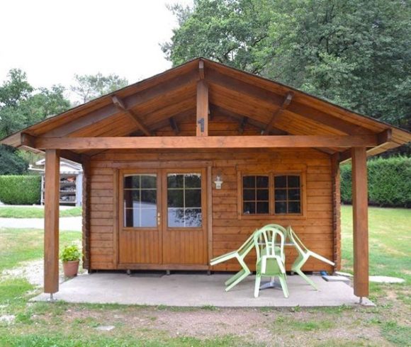 Leisure Park with 29.6-Acre Private Fishing Lake, Chalets, House & Facilities Image