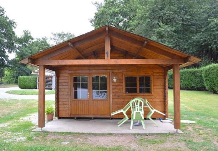 Leisure Park with 29.6-Acre Private Fishing Lake, Chalets, House & Facilities Image