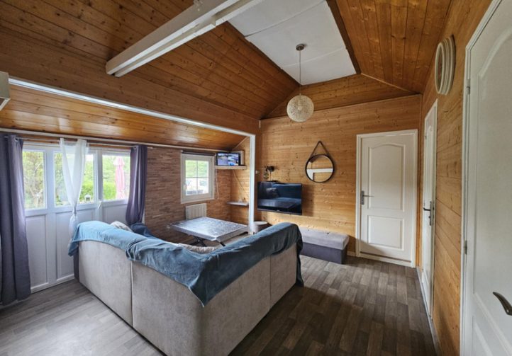 4.2 Acre Lake with Bungalow in Normandy Image