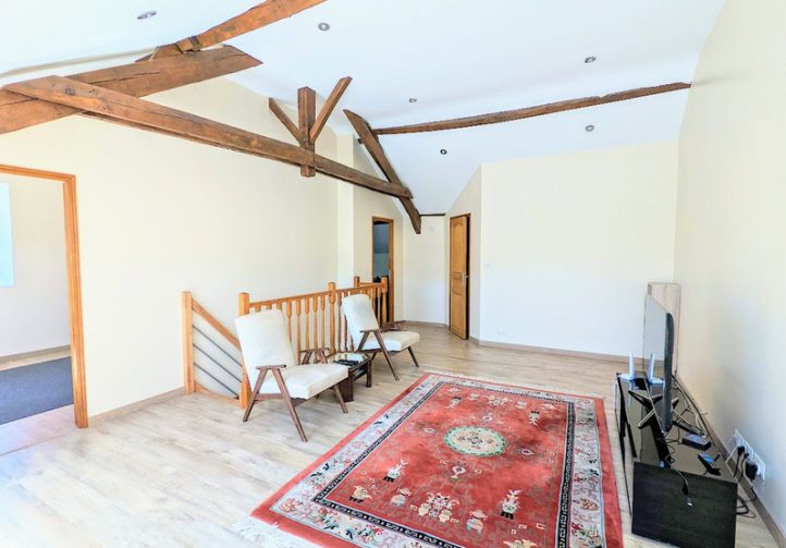 5.4 Acre Lake + 2 Properties in Limousin Image