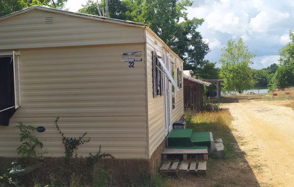 7.4 Acre Lake with Accommodation in the Dordogne Image