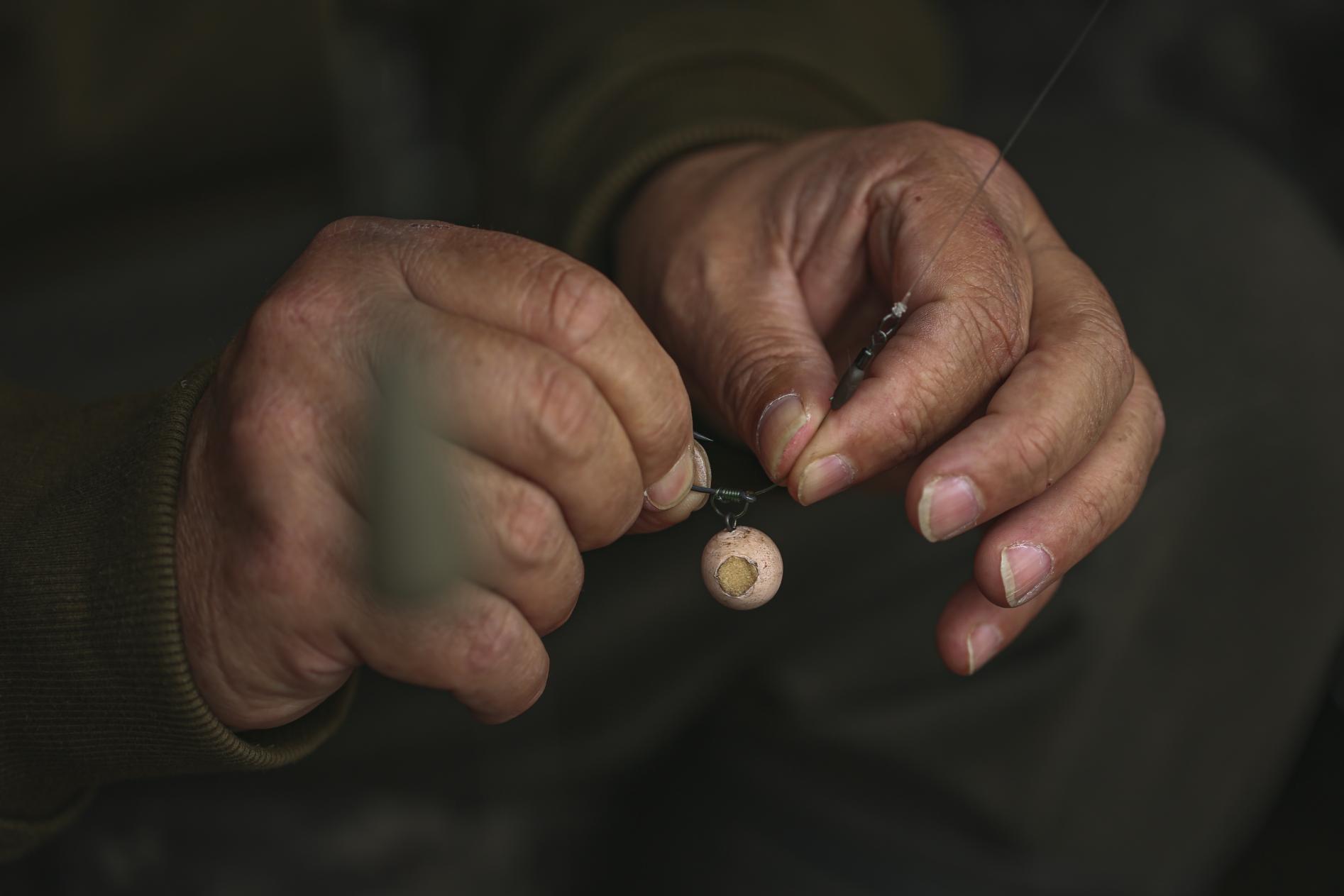 The Mechanics of Carp Rigs: How Hook Rotation Actually Happens