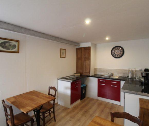 Farmhouse with 12 Lake, Gîtes & Outbuildings – Poitiers Image