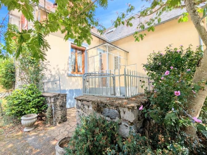 Former Farm with Lake, 5-Bedroom House & Extensive Outbuildings in Limousin Image