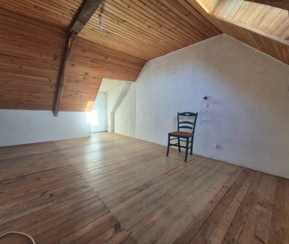 Equestrian Estate with Breton Longère, Lake and Outbuildings Image