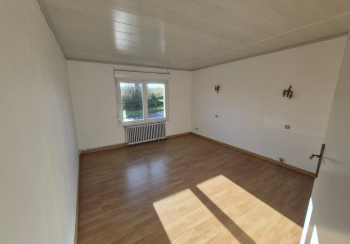 Equestrian Estate with Breton Longère, Lake and Outbuildings Image