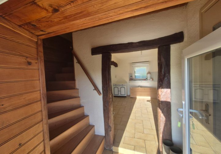 Equestrian Estate with Breton Longère, Lake and Outbuildings Image