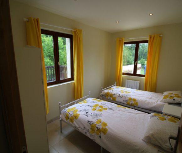 6-Bed House + 2 Gîtes, Lakes & River Frontage -Charente-Maritime Image