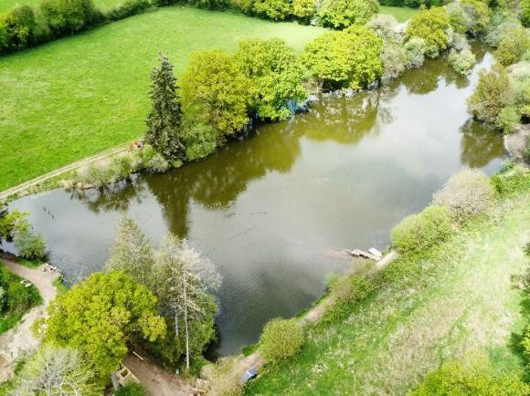 Oak Tree Lakes Image